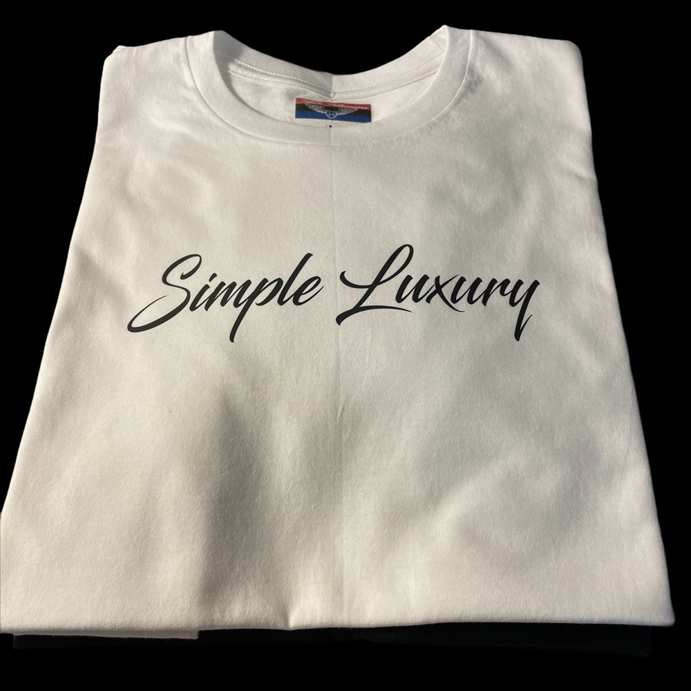 Simple Luxury Unisex T-shirt’s